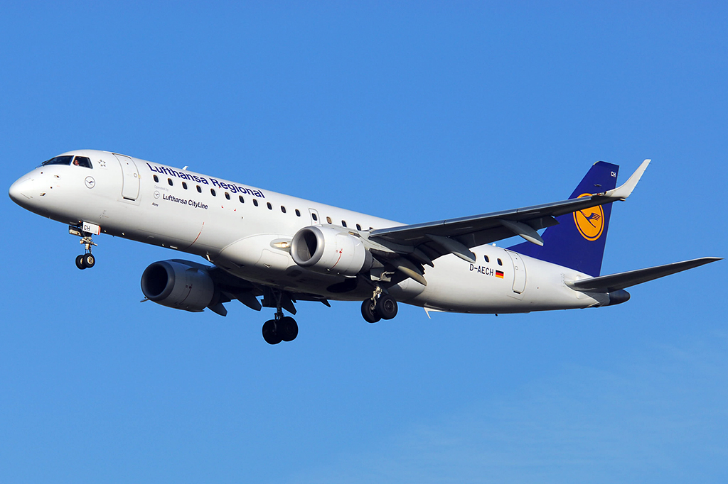 D-AECH Embraer ERJ-190-100LR 01.01.2014