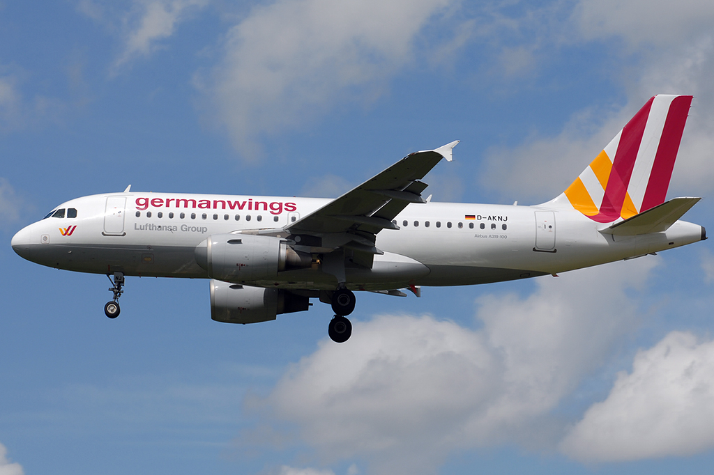 D-AKNJ Airbus A319-112 10.05.2015