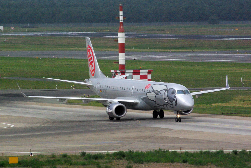  D-ARJC  Air Berlin Embraer ERJ-190LR        14.07.2013

Flughafen Berlin-Tegel