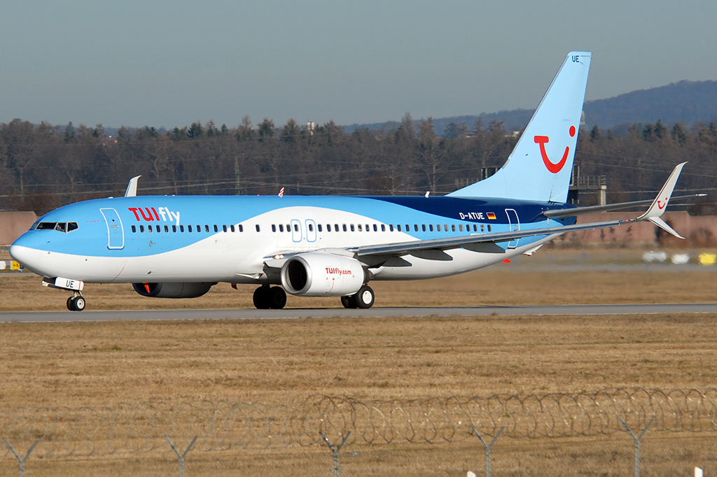 D-ATUE Boeing 737-8K5 26.12.2015