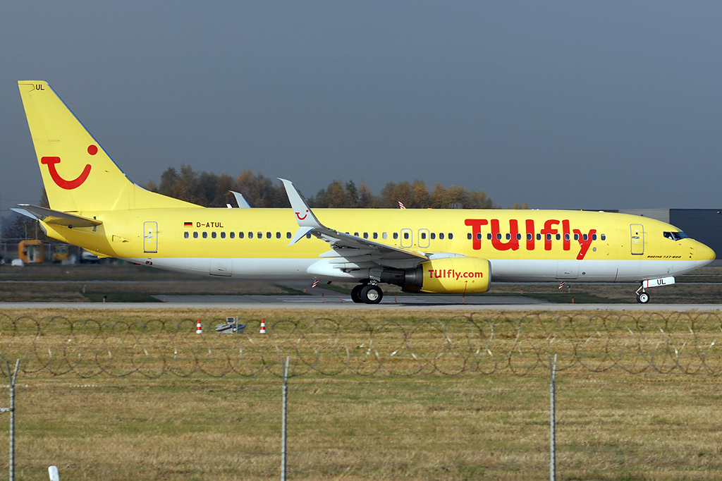 D-ATUL Boeing 737-8K5 01.11.2015