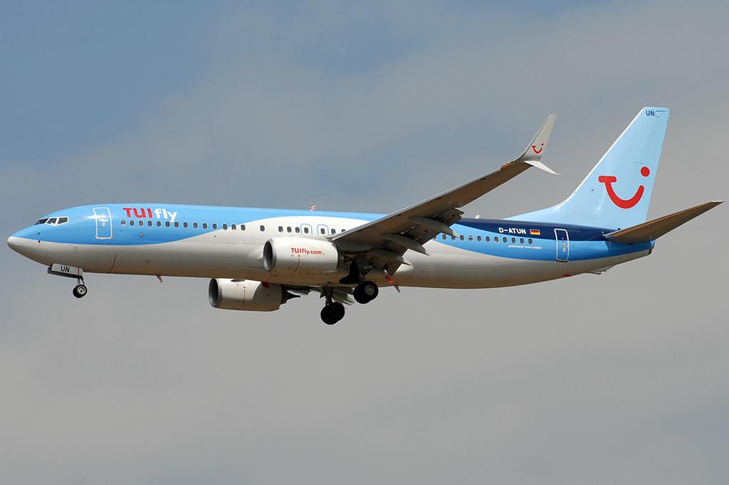 D-ATUN Boeing 737-8K5 17.05.2015