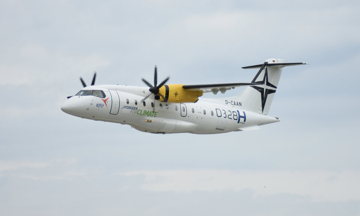 D-CAAN / 328 Support Services / Dornier 328-110 / Wasserstoffantrieb / 06.07.2021