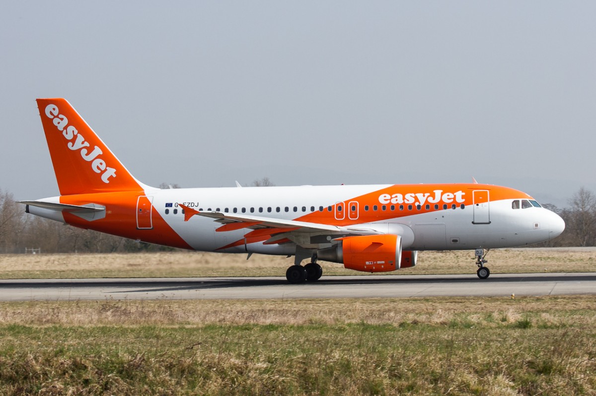  Easyjet , G-EZDJ , A 319-111 , Euro Airport , 23.03.2015