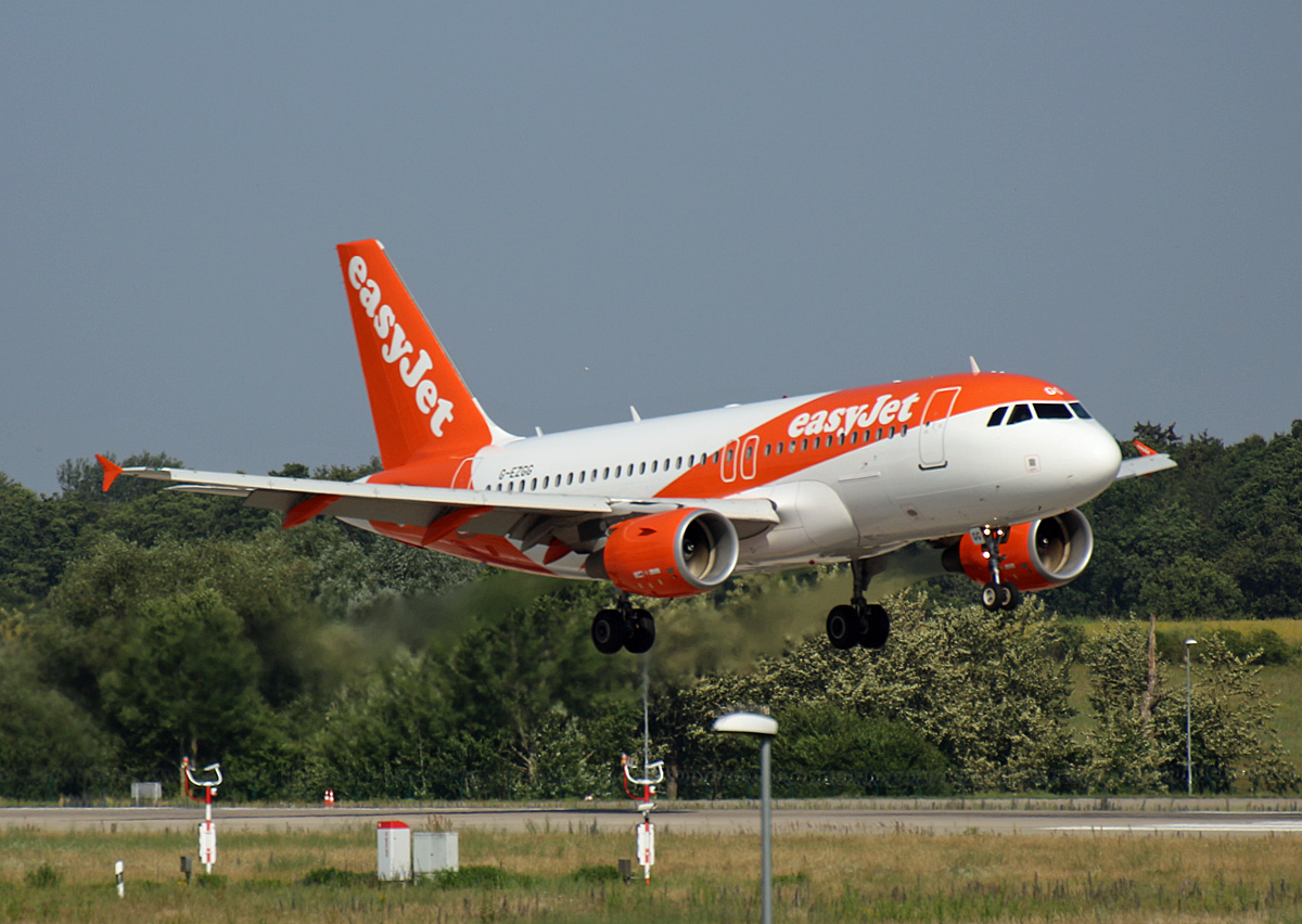 Easyjet, Airbus A 319-111, G-EZGG, BER, 26.06.2024