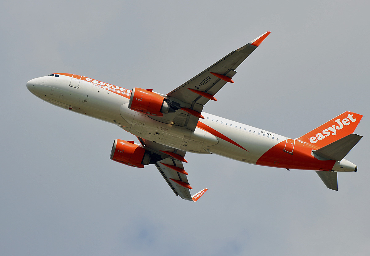 Easyjet, Airbus A 320-251N, G-UZHV, BER, 27.05.2024