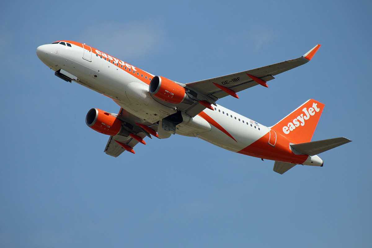 Easyjet Europe, Airbus A 320-214, OE-IBF, BER, 27.05.2024