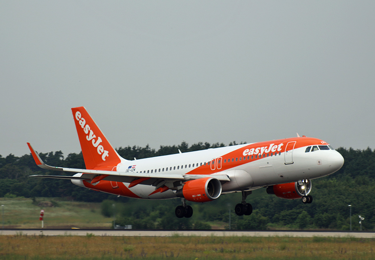 Easyjet Europe, Airbus A 320-214, OE-IZN, BER, 21.06.2024