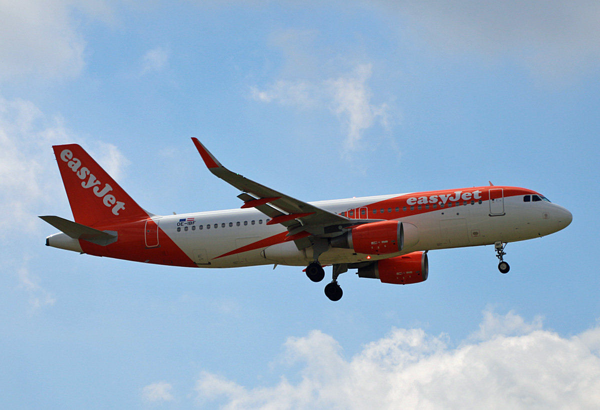 Easyjet Europe, Airbus A 320-214. OE-IBF, BER, 23.06.2024