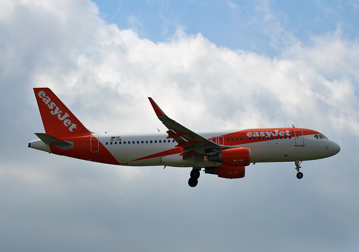 Easyjet Europe, Airbus A 320-214, OE-IZN, BER, 23.06.2024