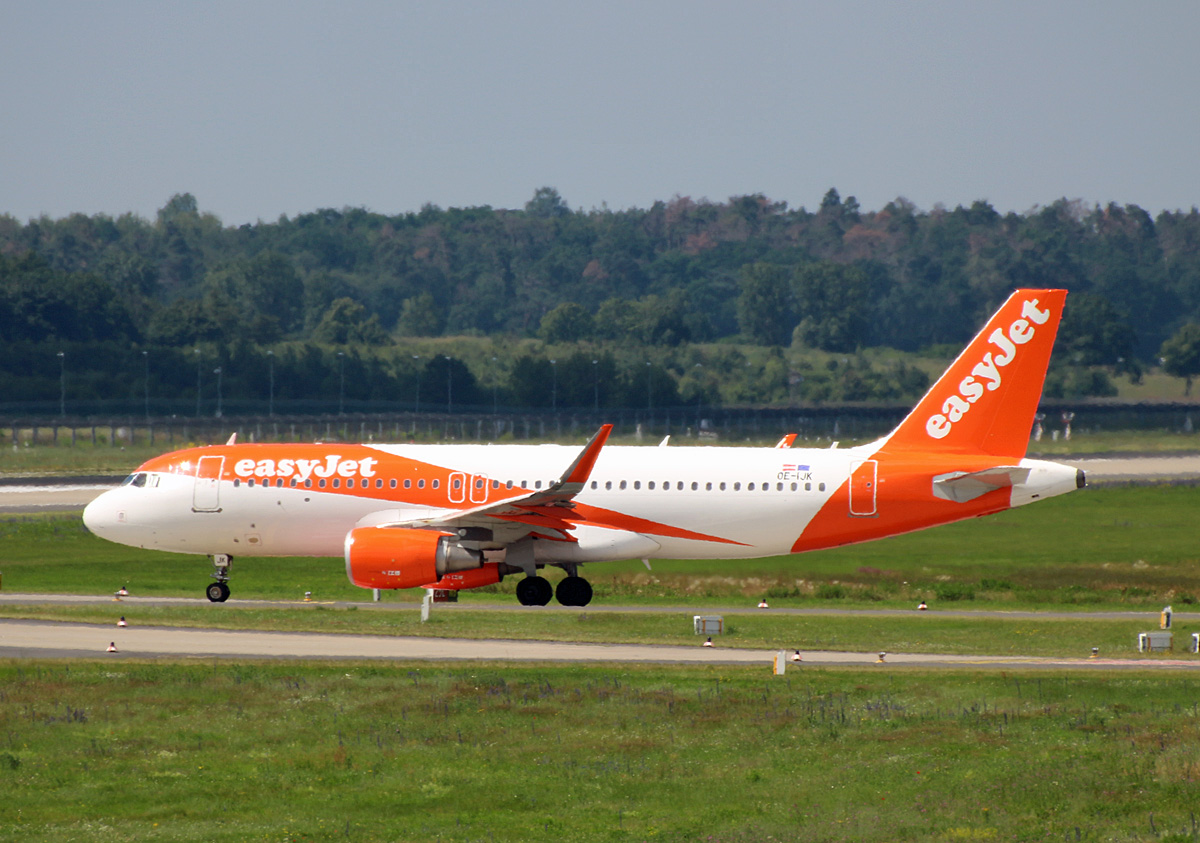 Easyjet Europe, Airbus A 320-214, OE-IJK, BER, 23.06.2024