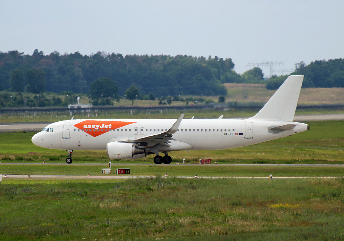 Easyjet Europe, Airbus A 320-214, OE-IBS, BER, 23.06.2024