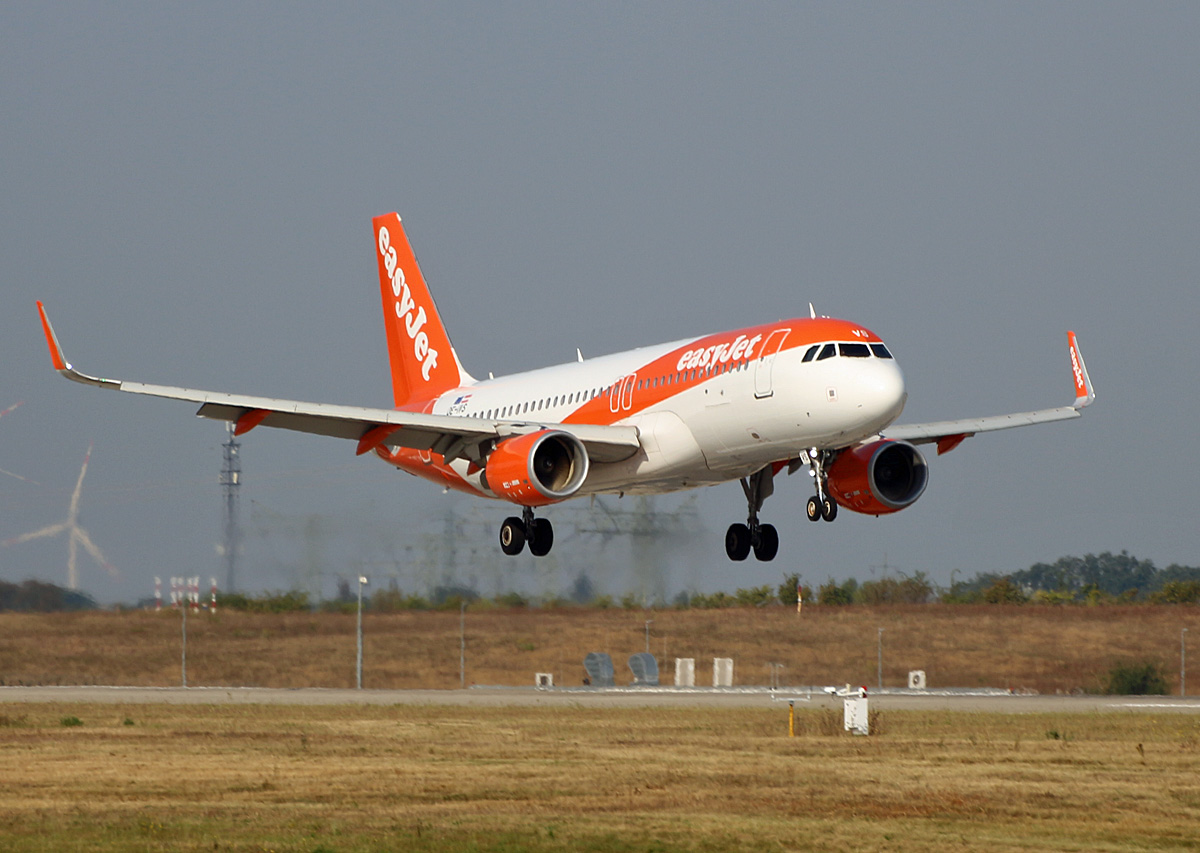 Easyjet Europe, Airbus A 320-214, OE-IVS, BER, 04.09.2024