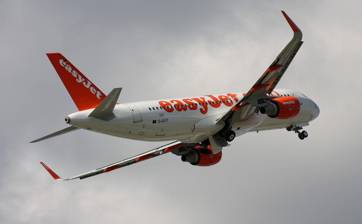 EasyJet,D-AVVT,Reg.G-EZWY,(c/n6267),Airbus A320-214(SL),02.09.2014,XFW-EDHI,Hamburg-Finkenwerder,Germany