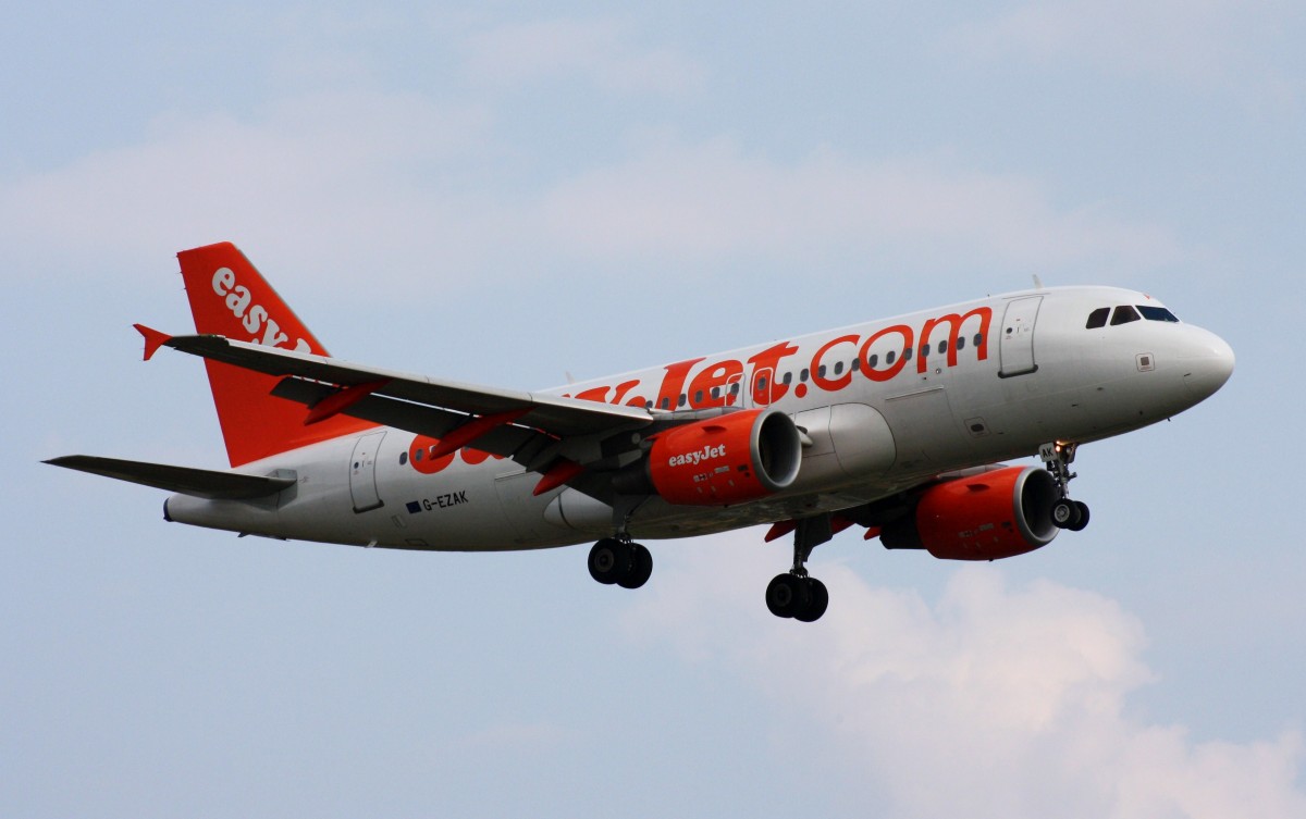 EasyJet,G-EZAK,(c/n2744),Airbus A319-111,31.07.2014,HAM-EDDH,Hamburg,Germany