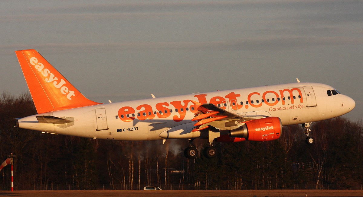 EasyJet,G-EZBT,(c/n3090),Airbus A319-111,02.02.2014,HAM-EDDH,Hamburg,Germany