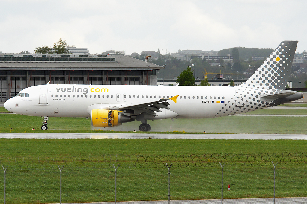 EC-LLM Airbus A320-214 28.04.2019