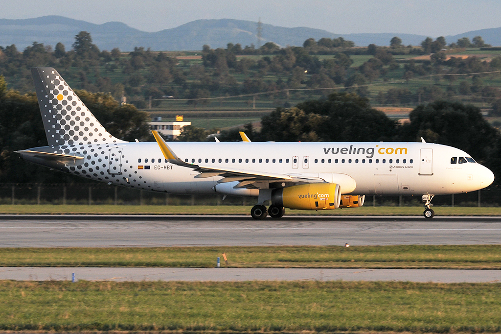 EC-MBT Airbus A320-232 17.09.2019