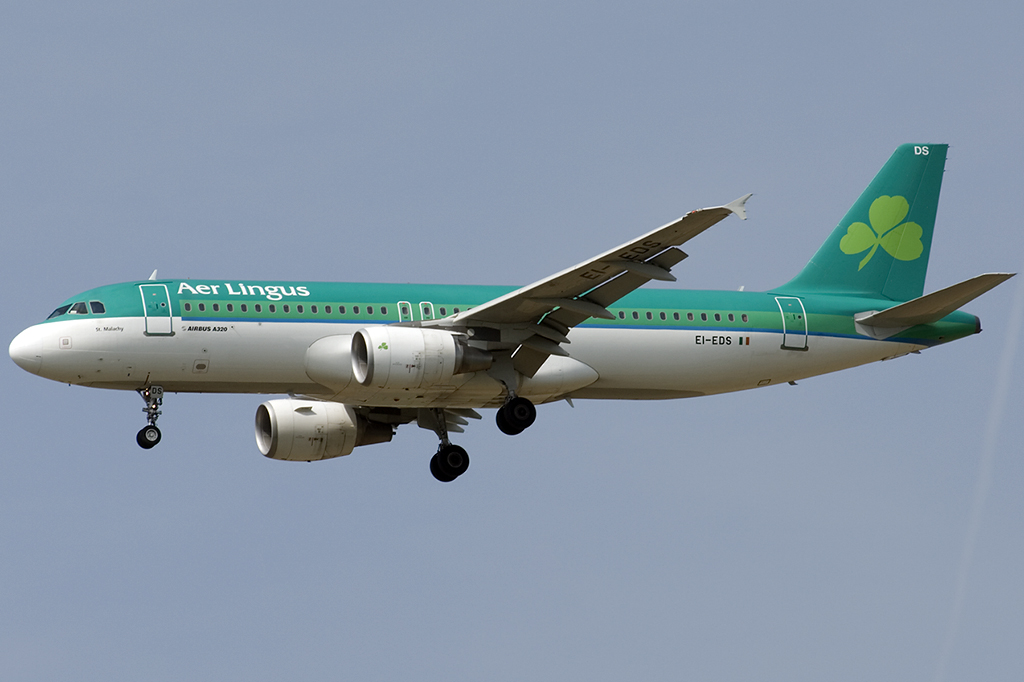 EI-EDS Airbus A320-214 27.07.2014