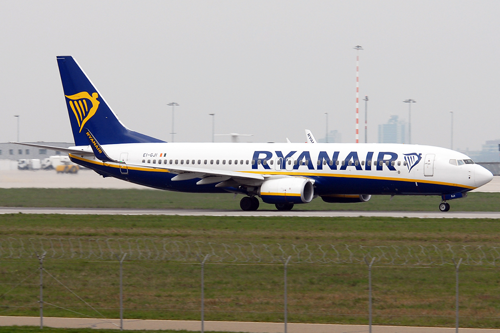 EI-GJI Boeing 737-8AS 14.04.2019