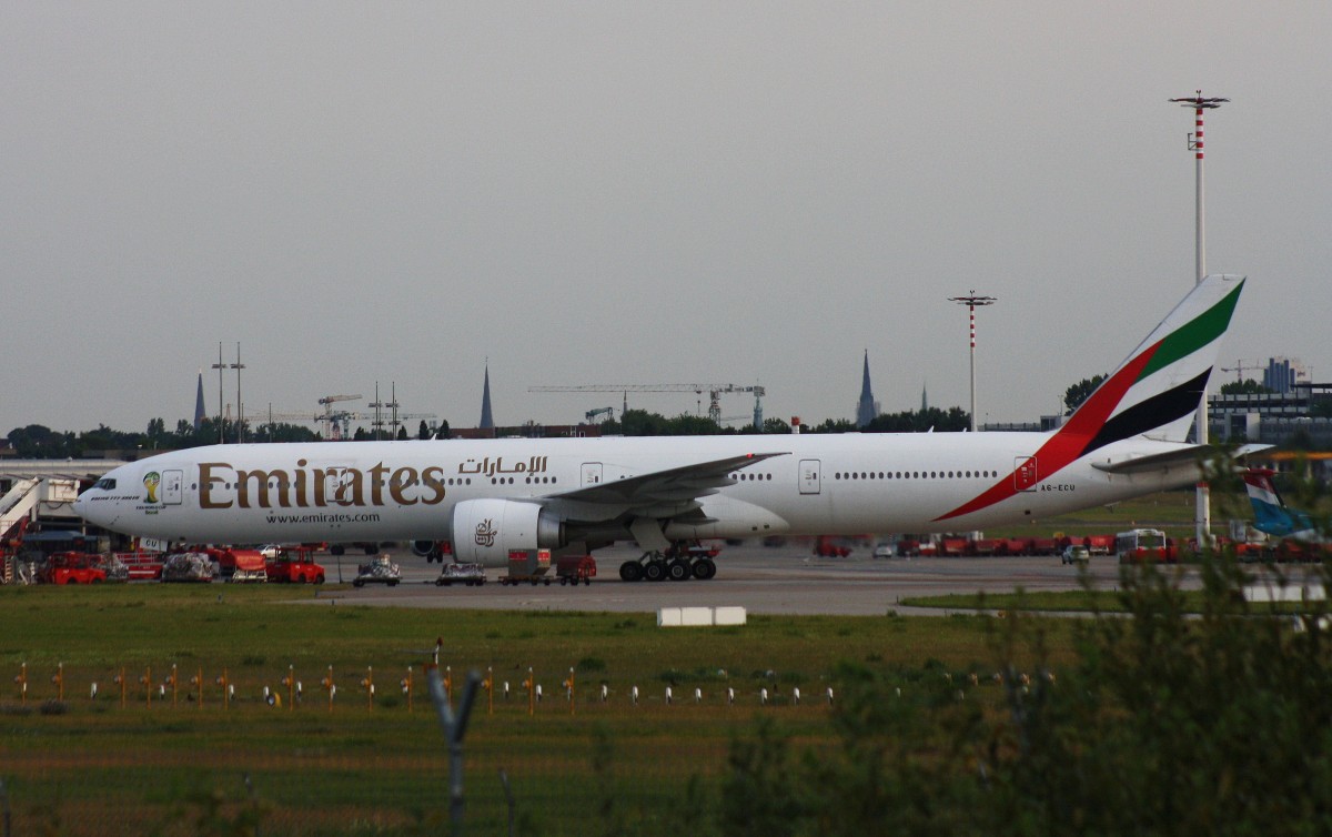 Emirates,A6-ECU,(c/n 35593),Boeing 777-31H(ER),06.08.2014,HAM-EDDH,Hamburg,Germany