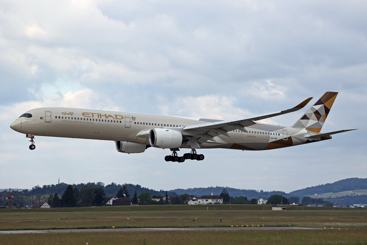 Etihad Airways, A6-XWA, Airbus A350-1041, msn: 315, 13.Juni 2024, ZRH Zürich, Switzerland.