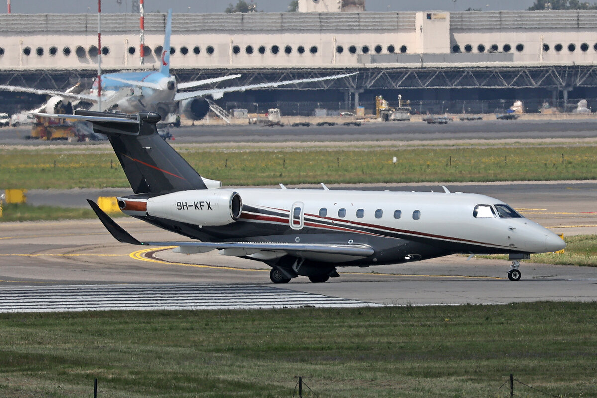 Flexjet Operations Malta Ltd., 9H-KFX, Embraer EMB550 Praetor 600, msn: 55020152, 04.Juli 2023, MXP Milano Malpensa, Italy.