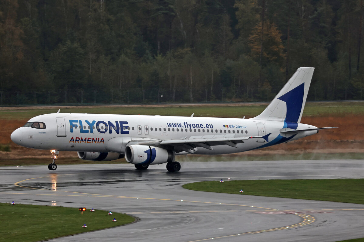 FLYONE Armenia, ER-00007, Airbus A320-232, msn: 4757, 14.Oktober 2024, NUE Nürnberg, Germany.