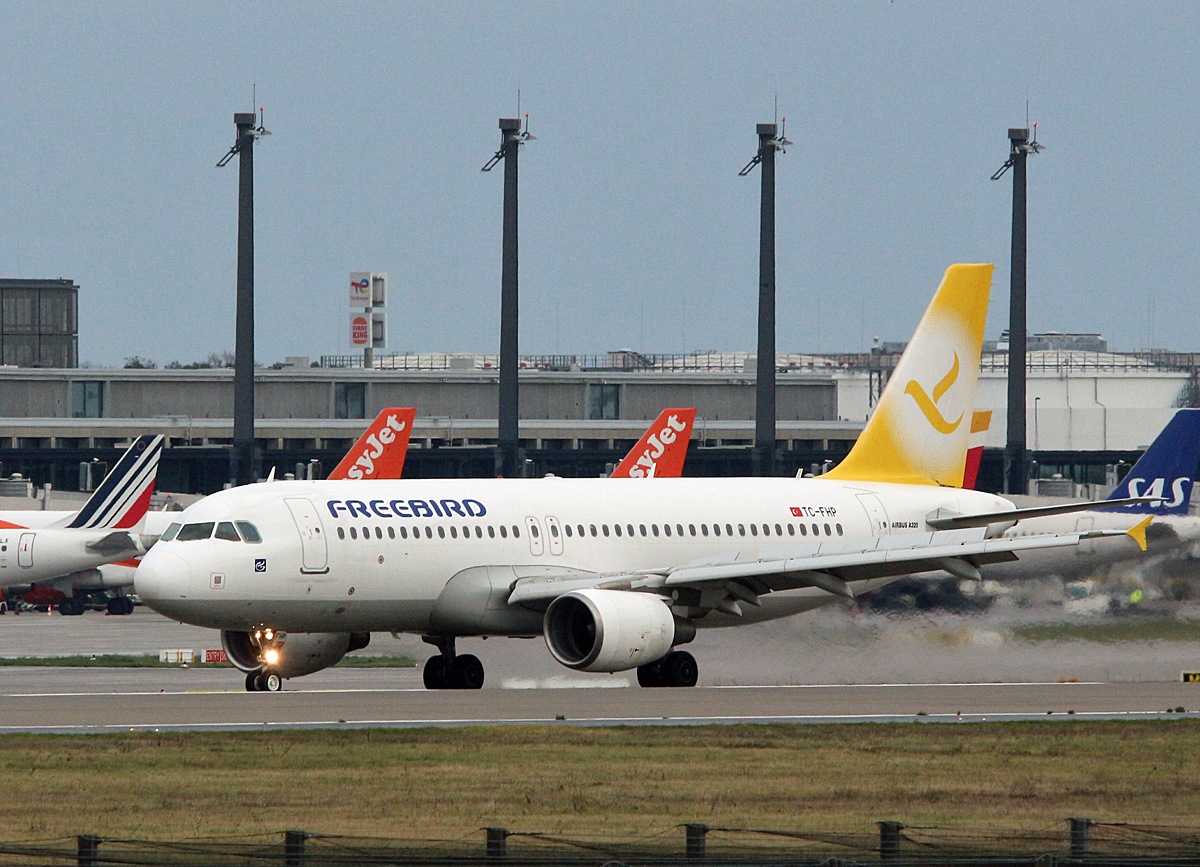 Freebird, Airbus A 320-214, TC-FHP, BER, 24.11.2024