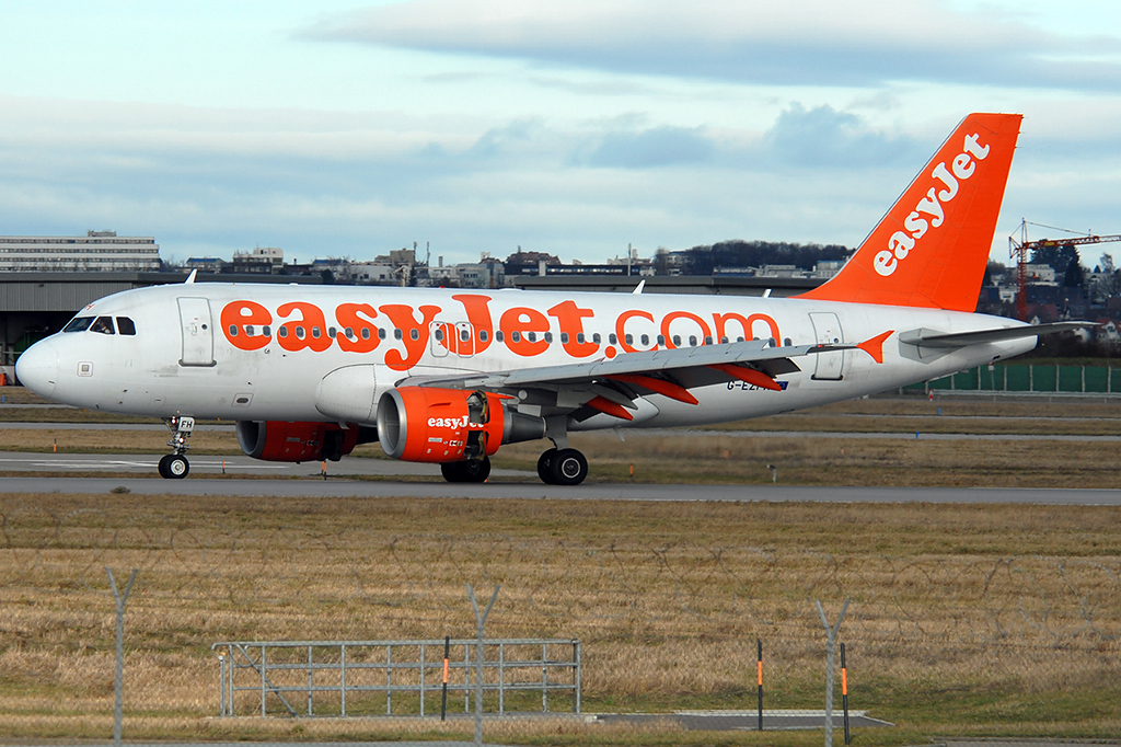 G-EZFH Airbus A319-111 13.12.2015