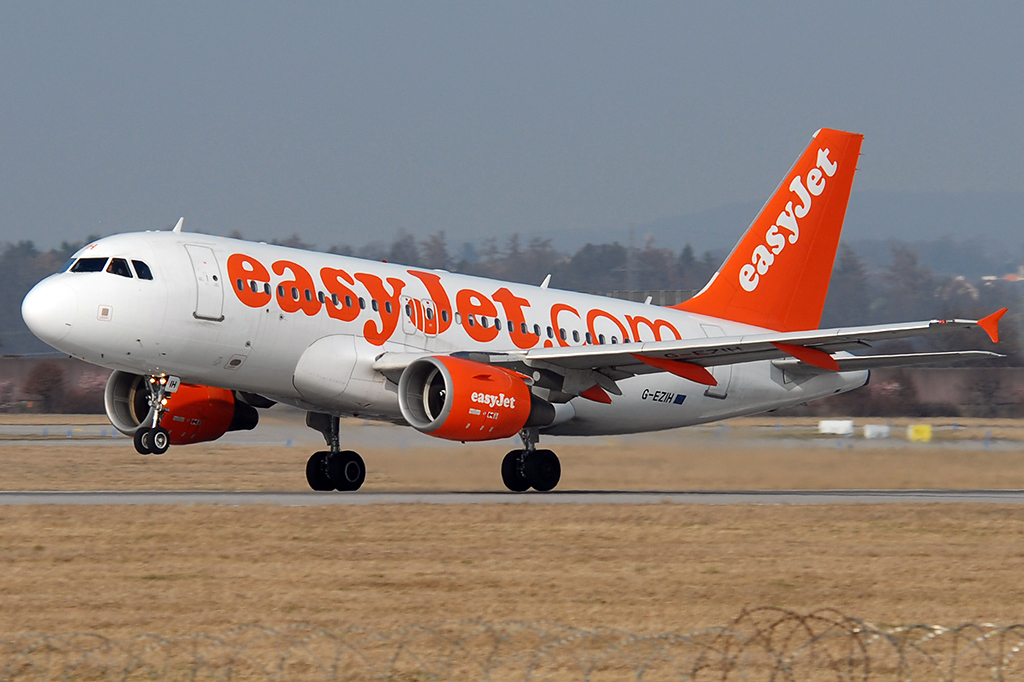 G-EZIH Airbus A319-111 14.03.2017