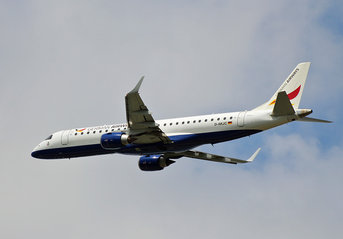 German Airways, ERJ-190-100SR, D-AJKC, BER, 27.05.2024