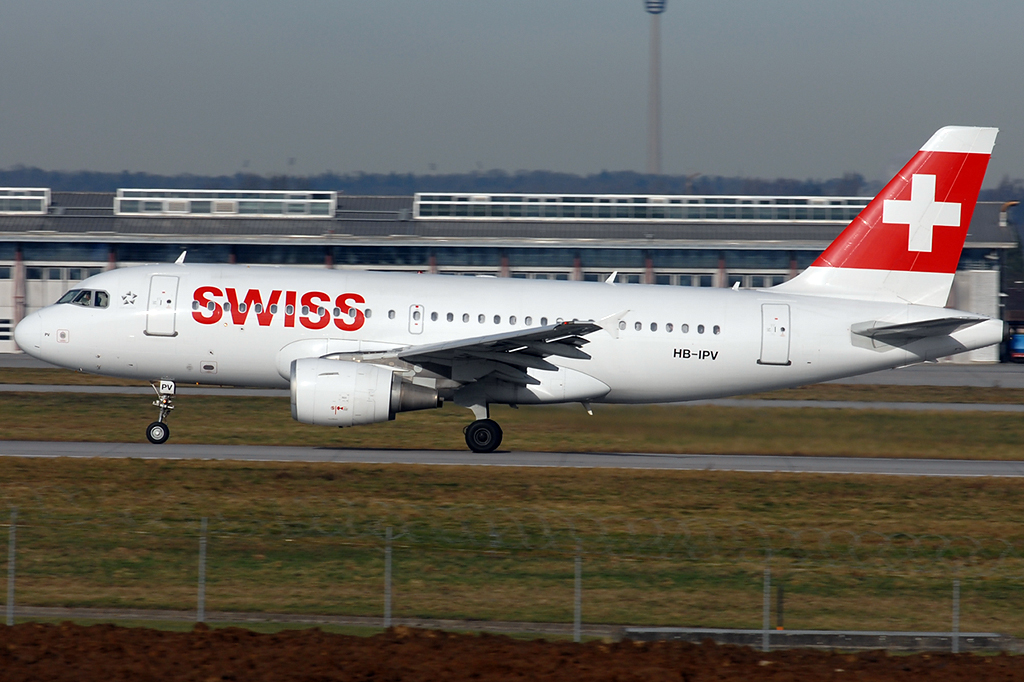 HB-IPV Airbus A319-112 06.01.2015