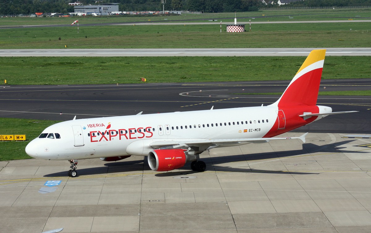 Iberia Express,EC-MCB,(c/n 1125),Airbus A320-214,09.09.2015,DUS-EDDL,Düsseldorf,Germany