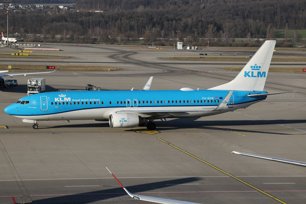 KLM Royal Dutch Airlines, PH-BXW, Boeing B737-8K2, msn: 30360/2467,  Patrijs / Partridge , 08.März 2025, ZRH Zürich, Switzerland.