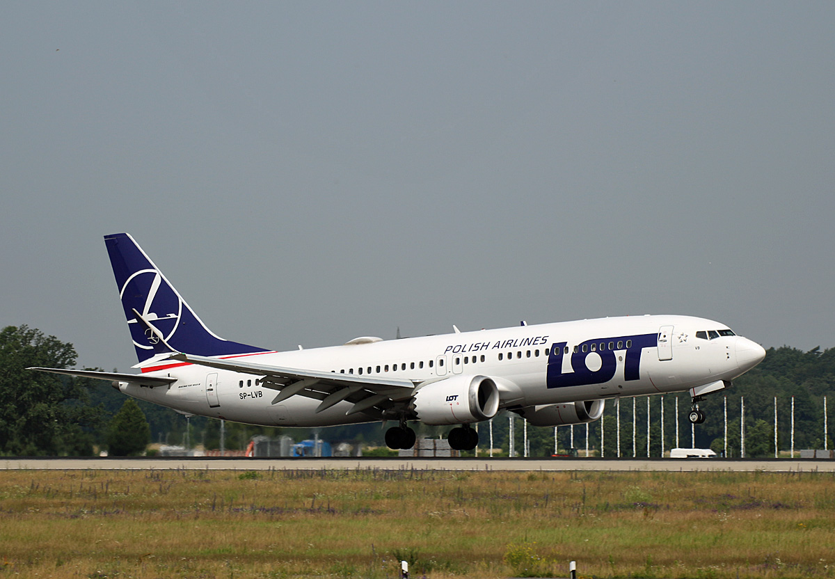 LOT, Boeing B 737 MAX 8, SP-LVB, BER, 21.06.2024