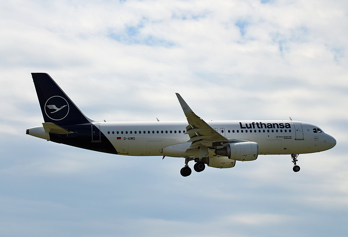 Ludfthansa, Airbus A 320-214, D-AIWG  Greifswald , BER, 14.07.2024