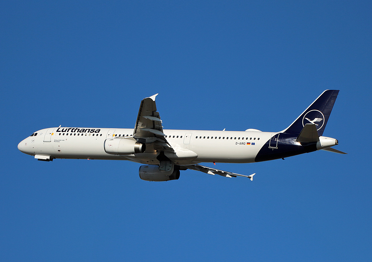 Lufthansa, Airbus A 321-131, D-AIRO  Konstanz , BER, 22.02.2025