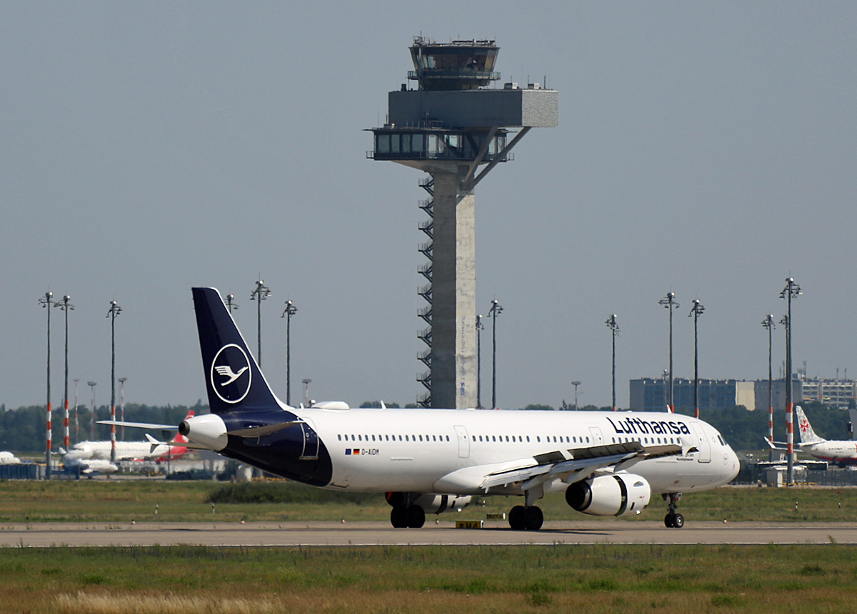 Lufthansa, Airbus A 321-231, D-AIDM  Recklinghausen , BER, 26.06.2024