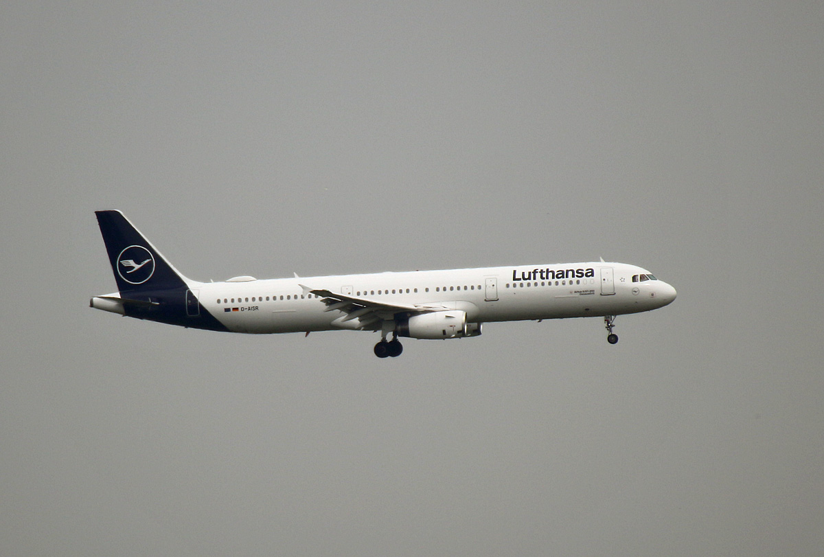 Lufthansa, Airbus A 321-231, D-AISR  Donauwrth , BER, 21.06.2024