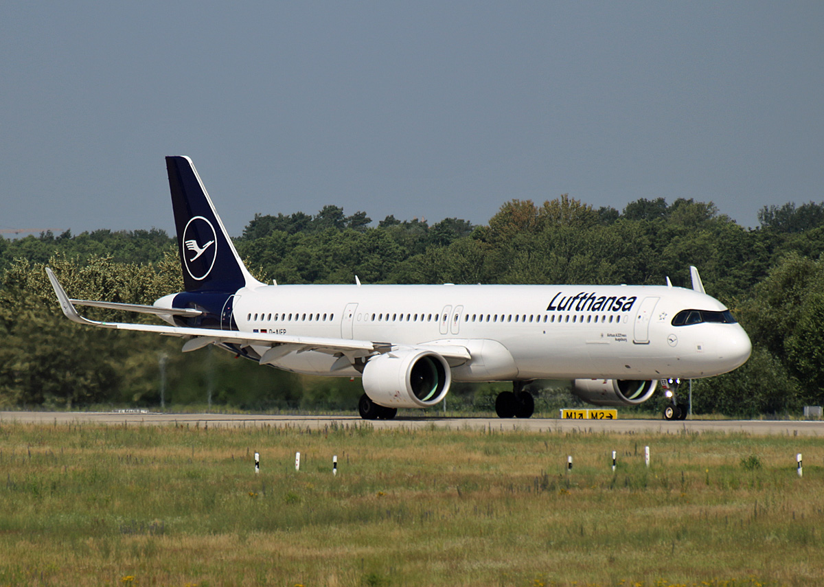 Lufthansa, Airbus A 321-271NX, D-AIEP  Augsburg , BER, 26.06.2024