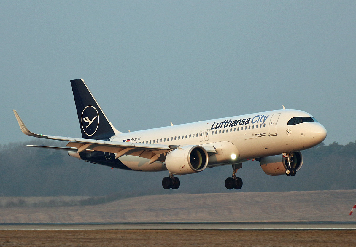 Lufthansa City Airlines, Airbus A 320-271N, D-AIJN  Kaufbeuren , BER, 09.02.2025