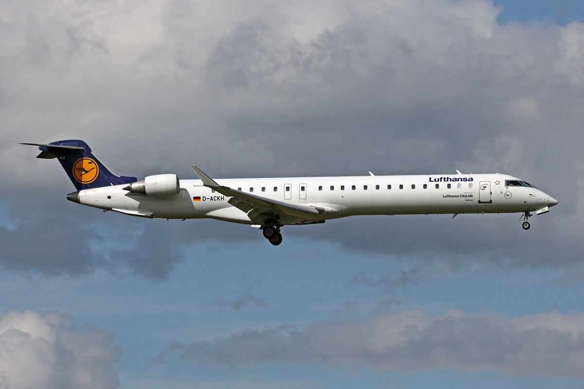 Lufthansa CityLine, D-ACKH, Bombardier CRJ 900, msn: 15085,  Radebeul , 15.Juni 2024, ZRH Zürich, Switzerland.