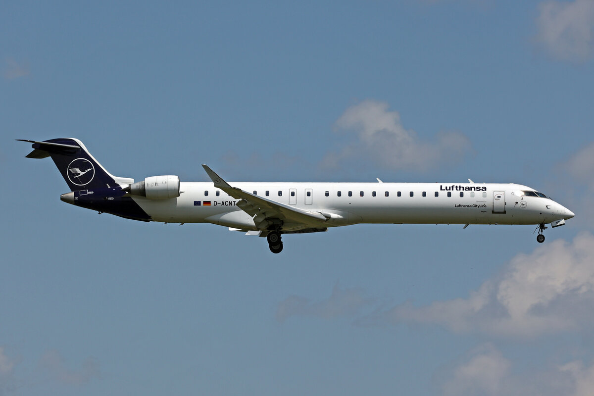 Lufthansa CityLine, D-ACNT, Bombardier CRJ-900LR, msn: 15264,  Torgau , 13.Juni 2024, ZRH Zürich, Switzerland.