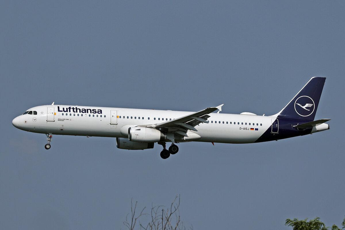 Lufthansa, D-AISJ, Airbus A321-231, msn: 3360,  Gütersloh , 10.Juli 2024, MXP Milano Malpensa, Italy.