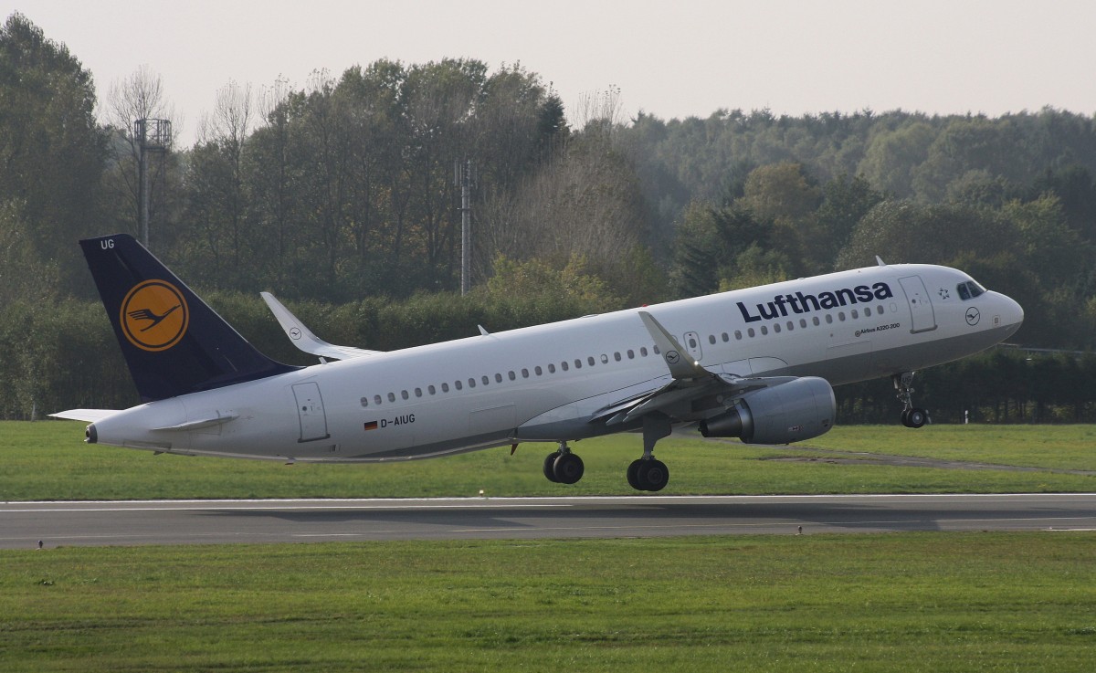 Lufthansa,D-AIUG,(c/n 6202),Airbus A320-214(SL),01.10.2014,HAM-EDDH,Hamburg,Germany