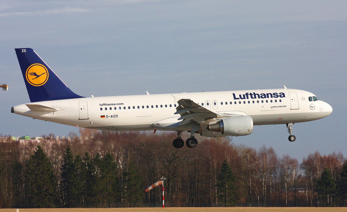 Lufthansa,D-AIZO,(c/n5441),Airbus A320-214,02.02.2014,HAM-EDDH,Hamburg,Germany