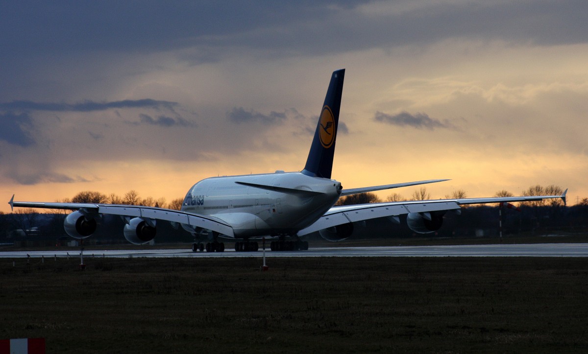 Lufthansa,F-WWSP,Reg.AIMM,(c/n 0175),Airbus A380-800,24.02.2015,XFW-EDHI,Hamburg-Finkenwerder,Germany(Taufname:Dehli)