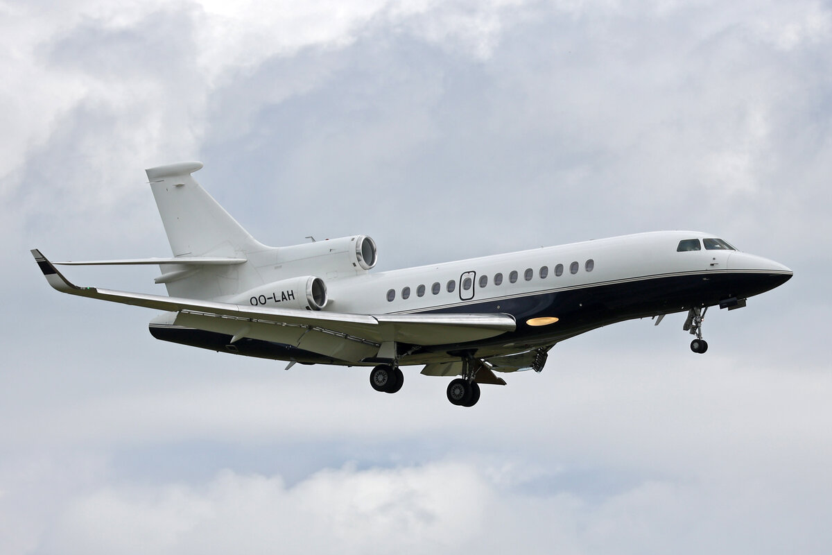 Luxaviation Belgium, OO-LAH,  Dassault Falcon 7X, msn: 060, 15.Juni 2024, ZRH Zürich, Switzerland.