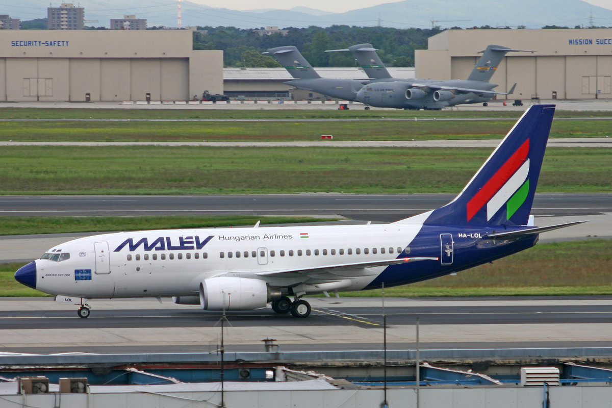 Malev Hungarian Airlines, HA-LOL, Boeing 737-7Q8, msn: 29352/1491, 18.Mai 2005, FRA Frankfurt, Germany.